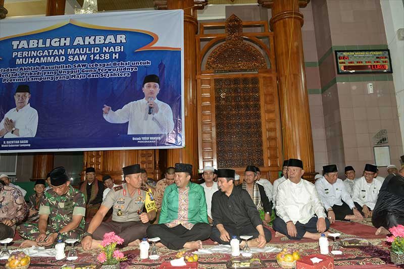 Gubernur Lampung Turut Serta Dalam Tabligh Akbar 